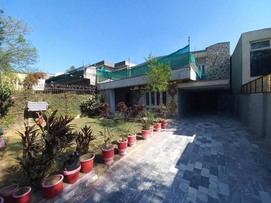 Travel Inn Islamabad Exterior photo